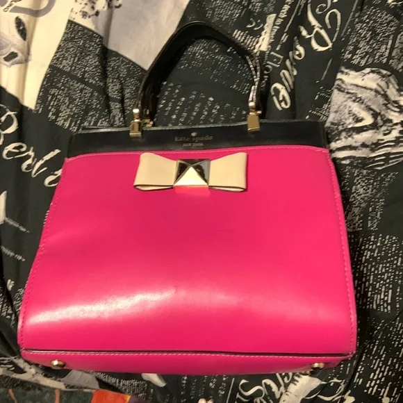 Purse - Picture 2 of 8